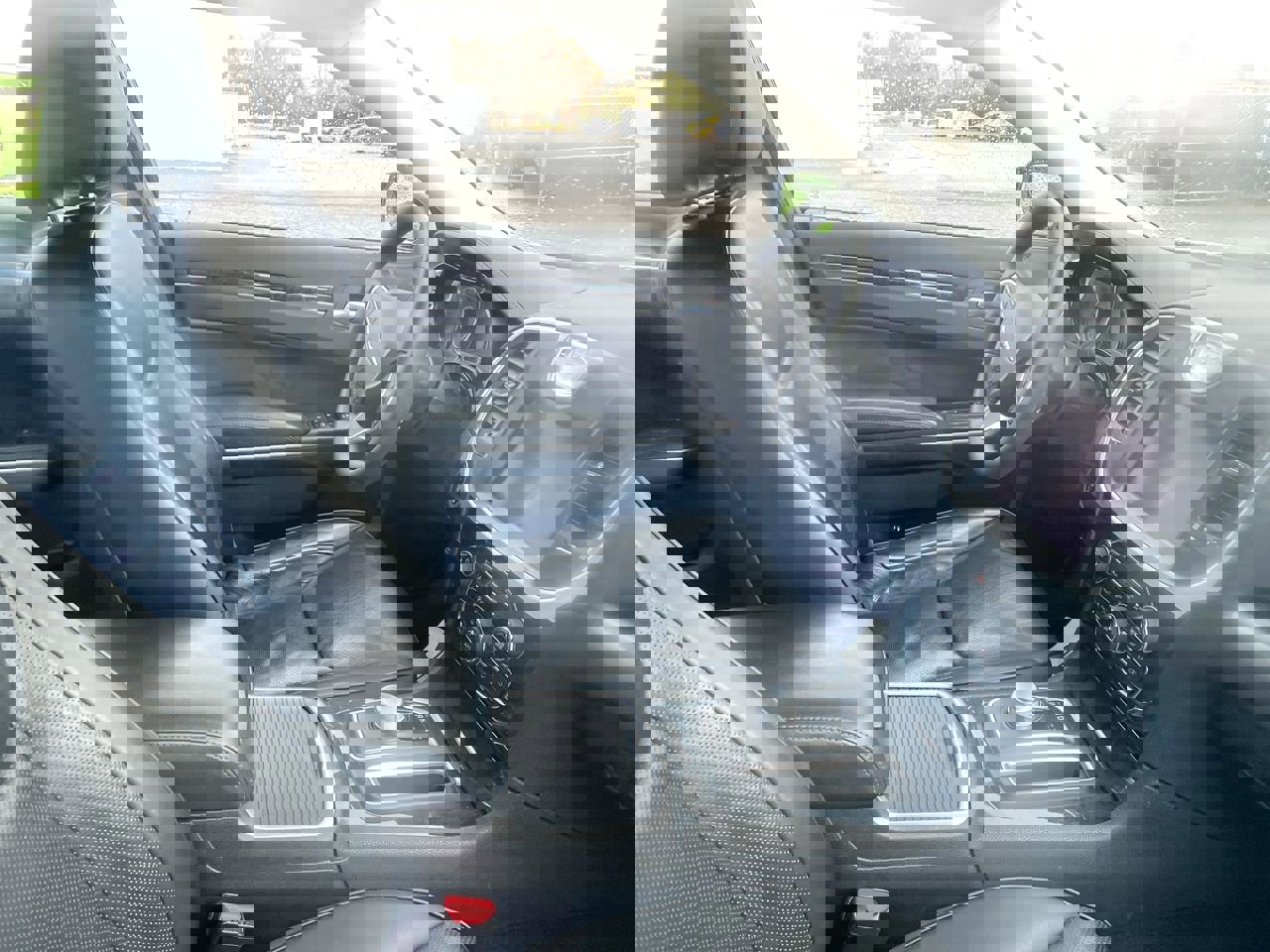 2023 Chrysler 300 Touring L photo 4