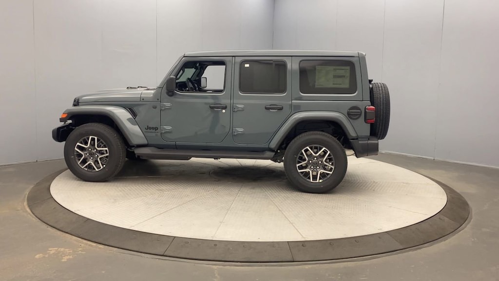 New 2026 Jeep Wrangler 4-DOOR SAHARA Sport Utility