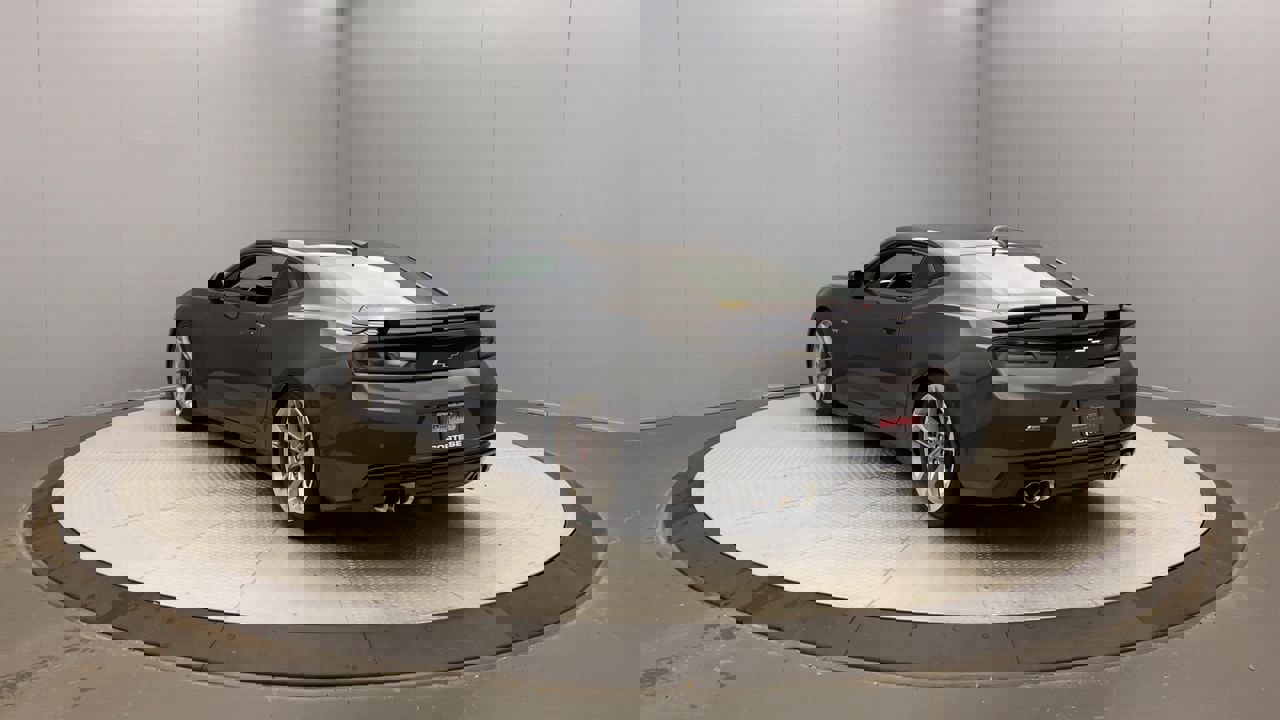 2017 Chevrolet Camaro 2SS photo 3