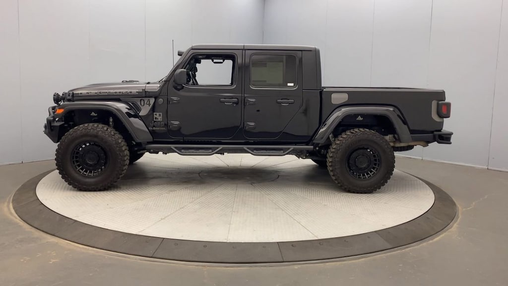 Used 2022 Jeep Gladiator Willys Truck