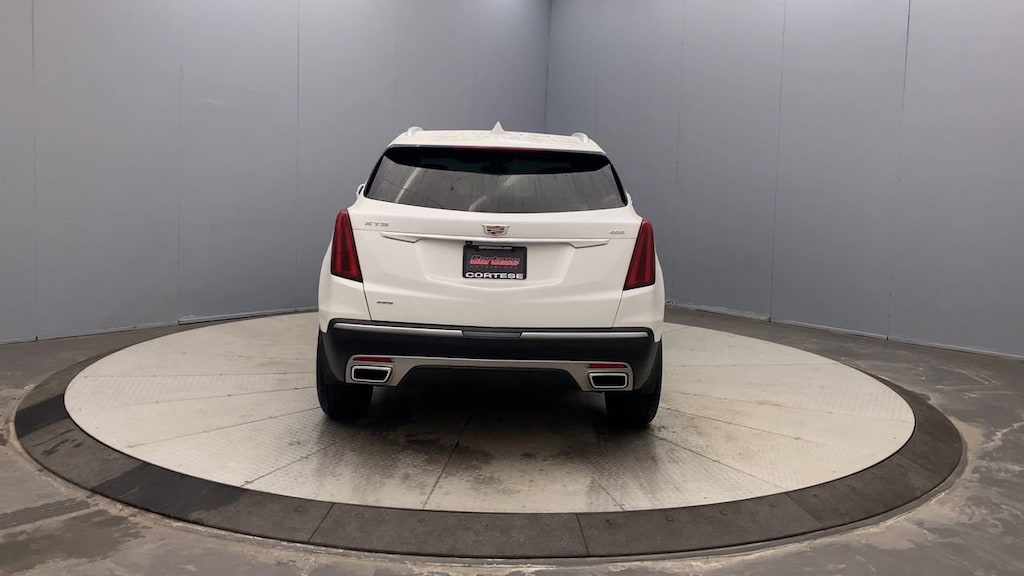 2020 Cadillac XT5 Premium Luxury photo 3