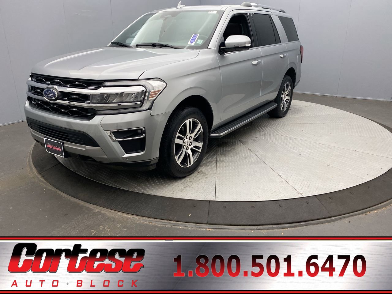 2022 Ford Expedition Limited's photo