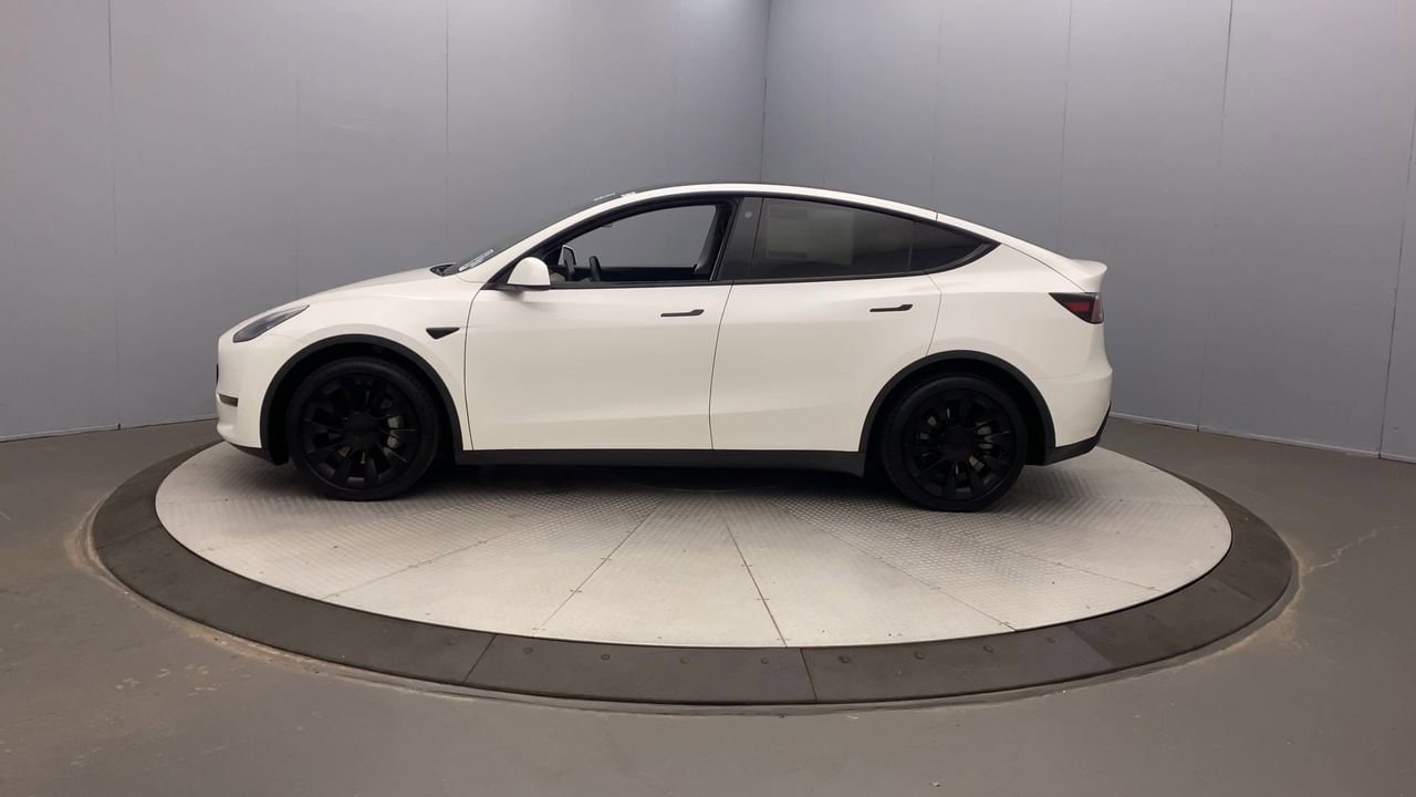 Used 2021 Tesla Model Y Long Range with VIN 5YJYGDEE5MF193618 for sale in Rochester, NY