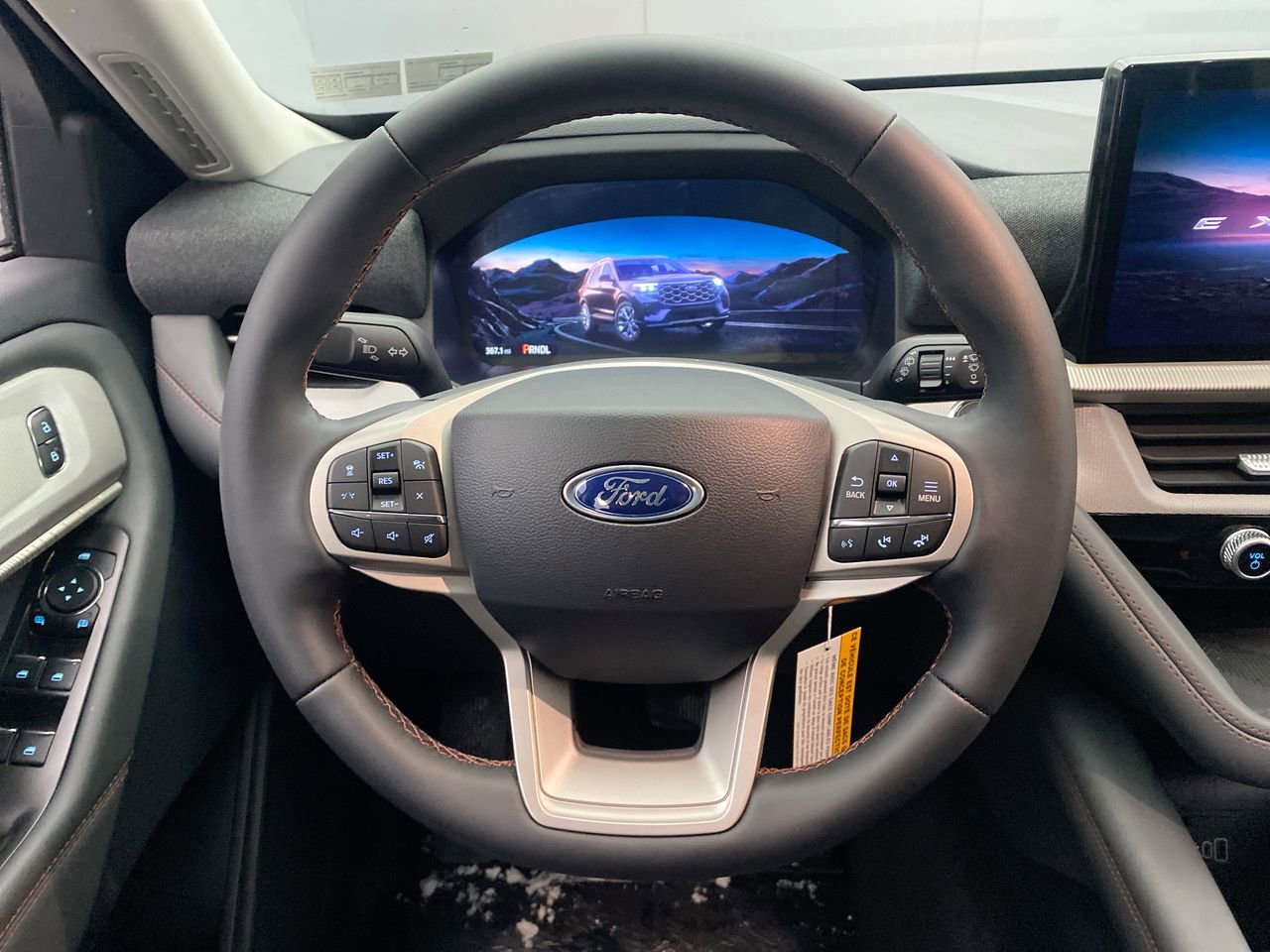 2026 Ford Explorer Active - Photo 15