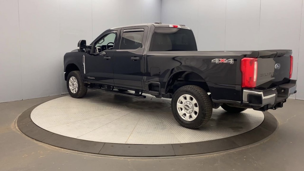 Used 2024 Ford Super Duty F-250 SRW XLT Truck Crew Cab