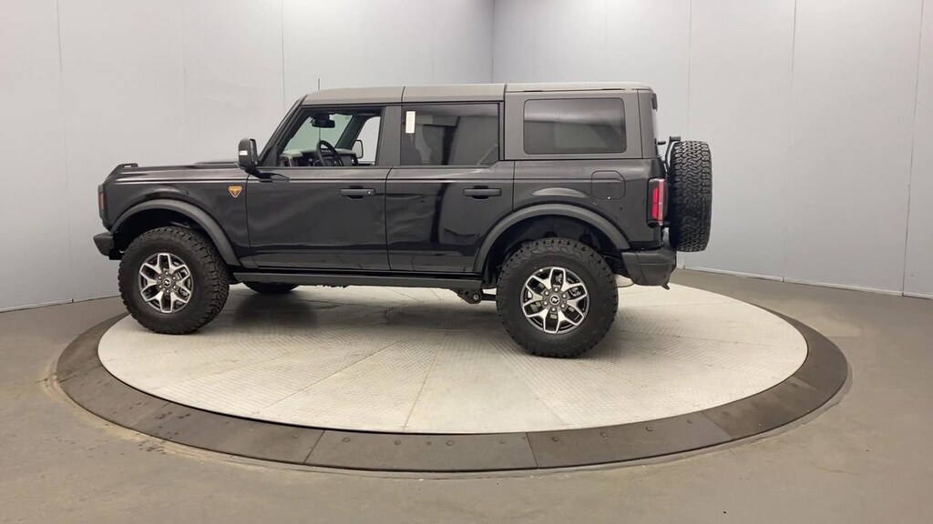 Used 2023 Ford Bronco SUV