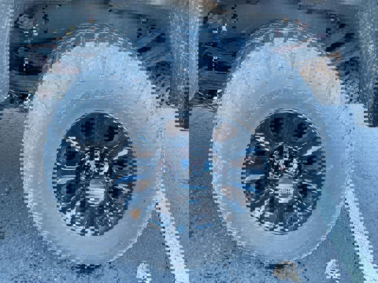 2022 Ford F-250 Lariat photo 2