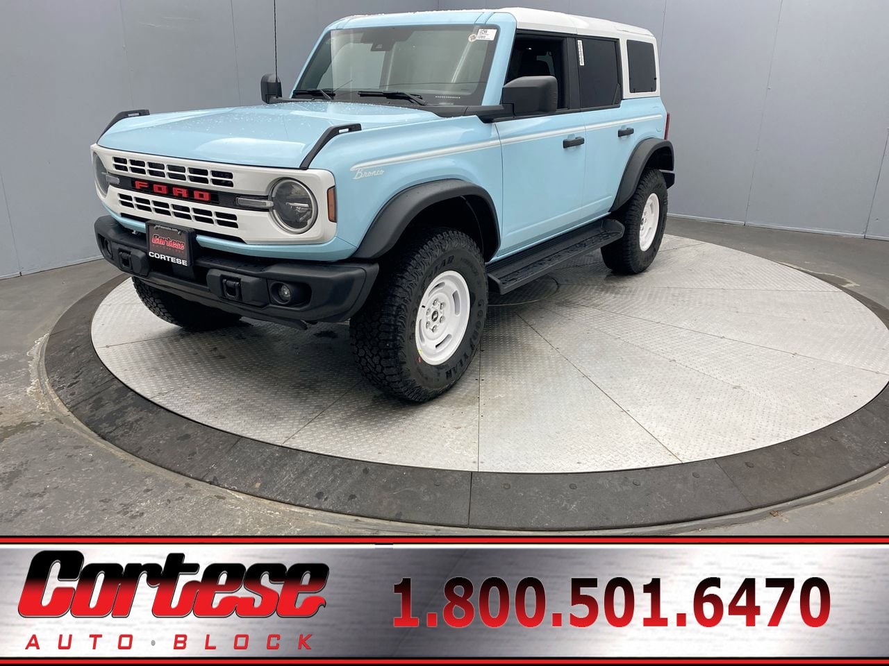 2025 Ford Bronco 4-Door Heritage Editon's photo
