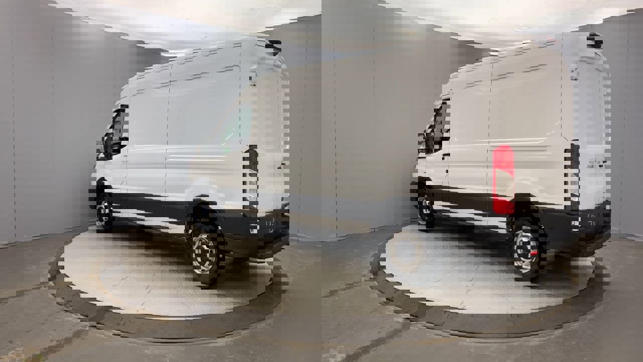 2025 Ford Transit Cargo photo 3