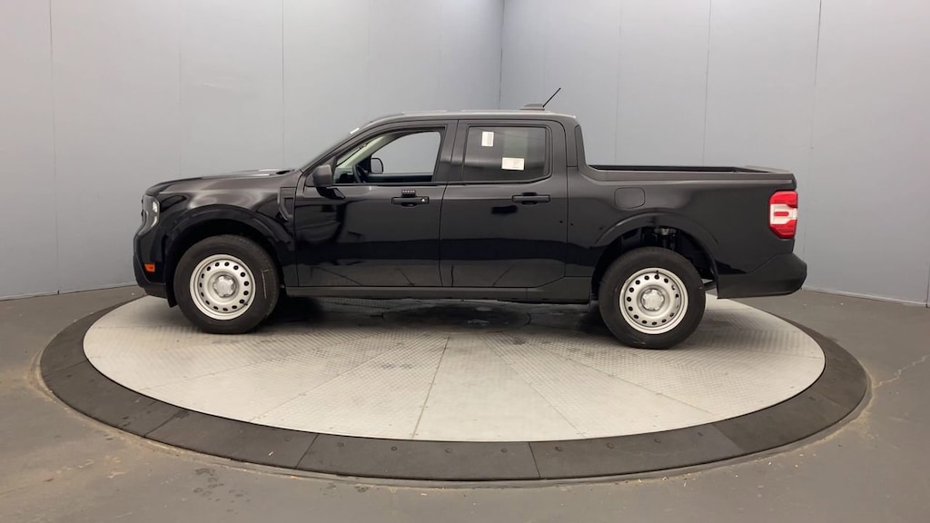New 2025 Ford Maverick XL Truck