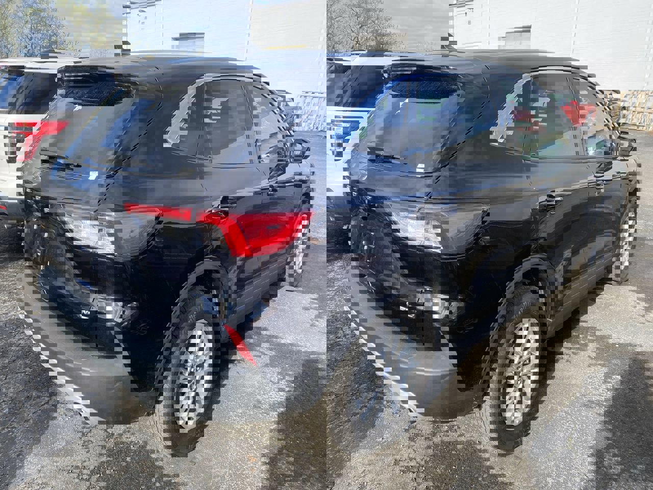 2021 Ford Escape SE photo 3