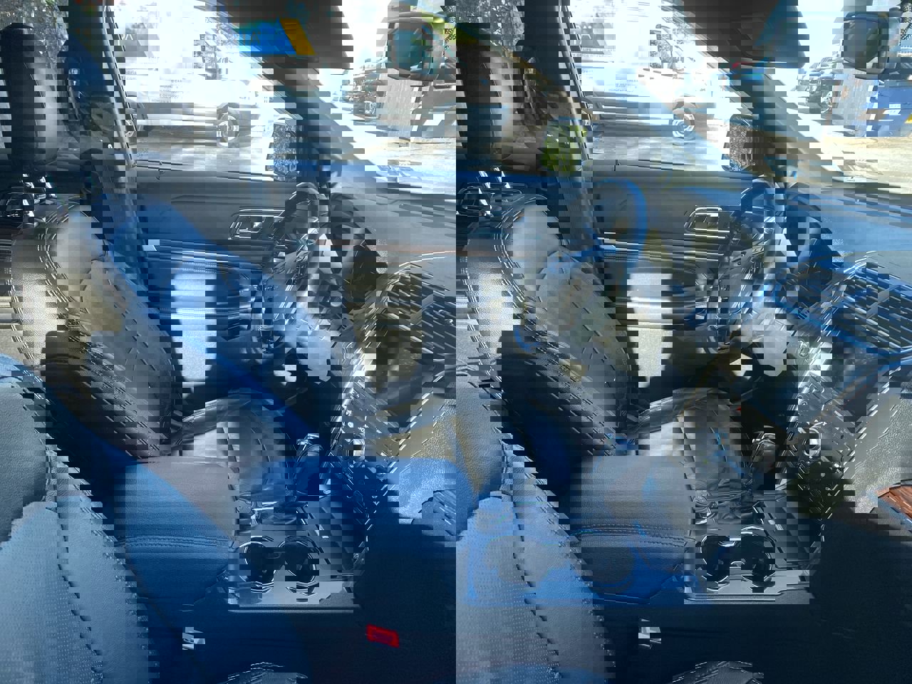 2019 Ford Explorer Limited photo 3