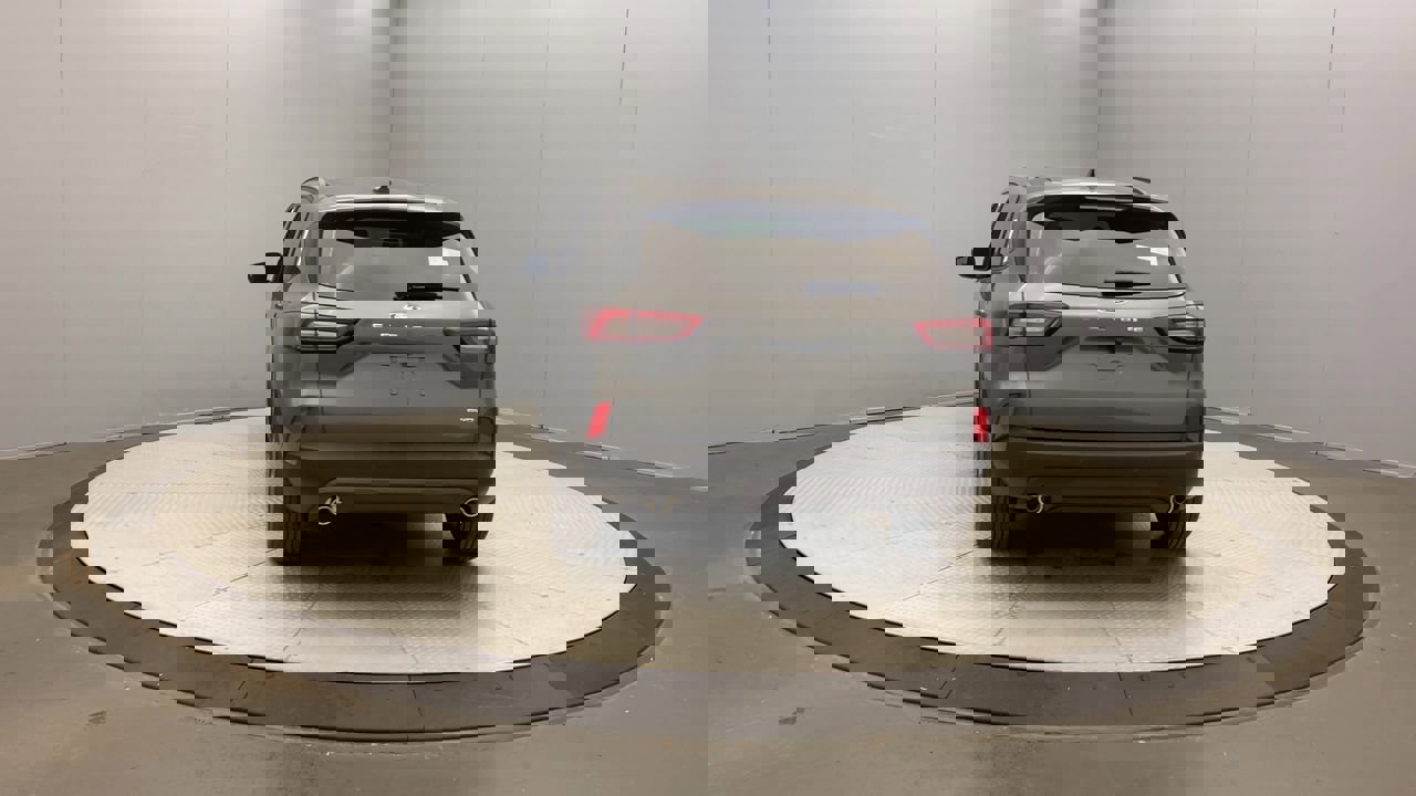 2025 Ford Escape ST-Line photo 4