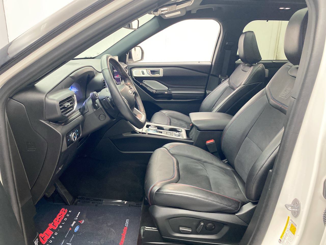 2024 Ford Explorer ST - Photo 13