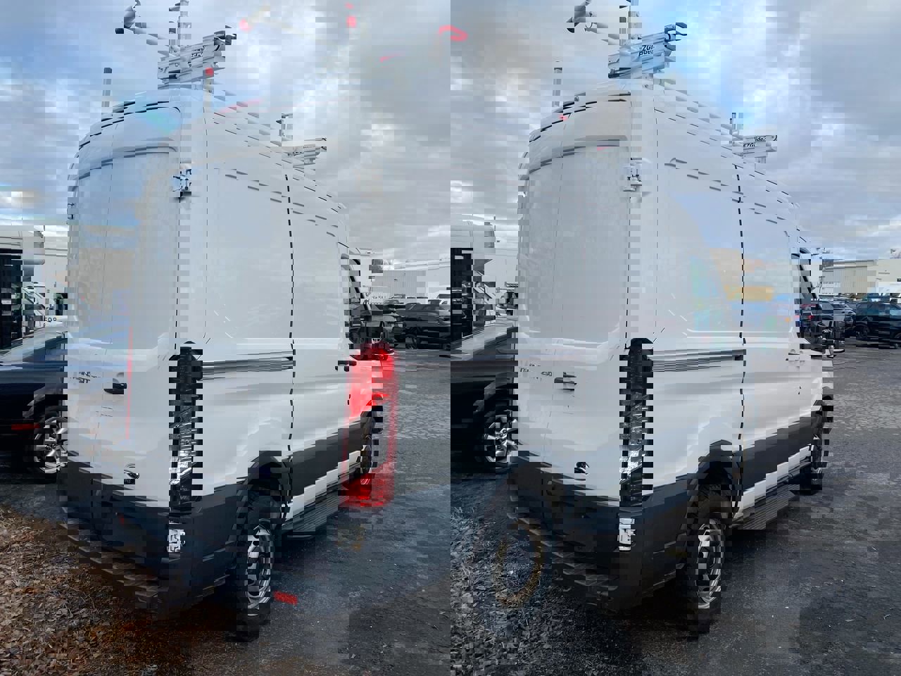 2017 Ford Transit Cargo Van photo 3