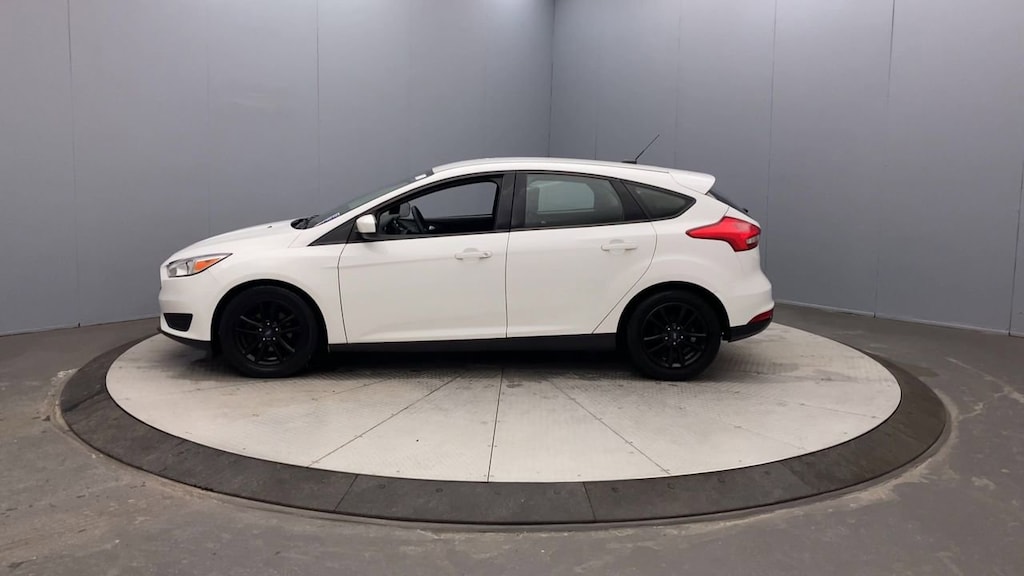 Used 2018 Ford Focus SE Hatchback