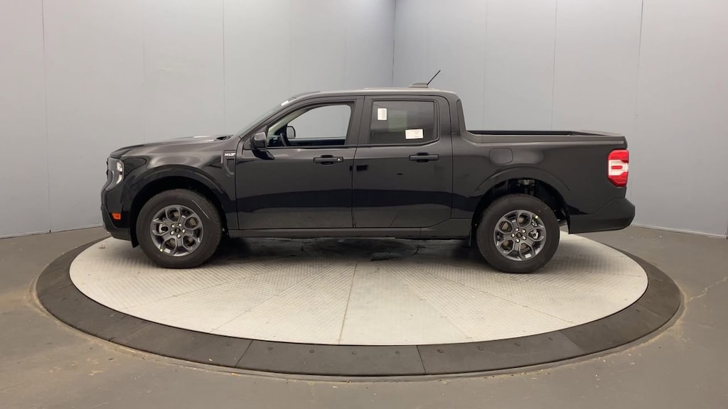 New 2025 Ford Maverick XLT Truck