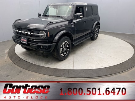 2025 Ford Bronco Outer Banks SUV
