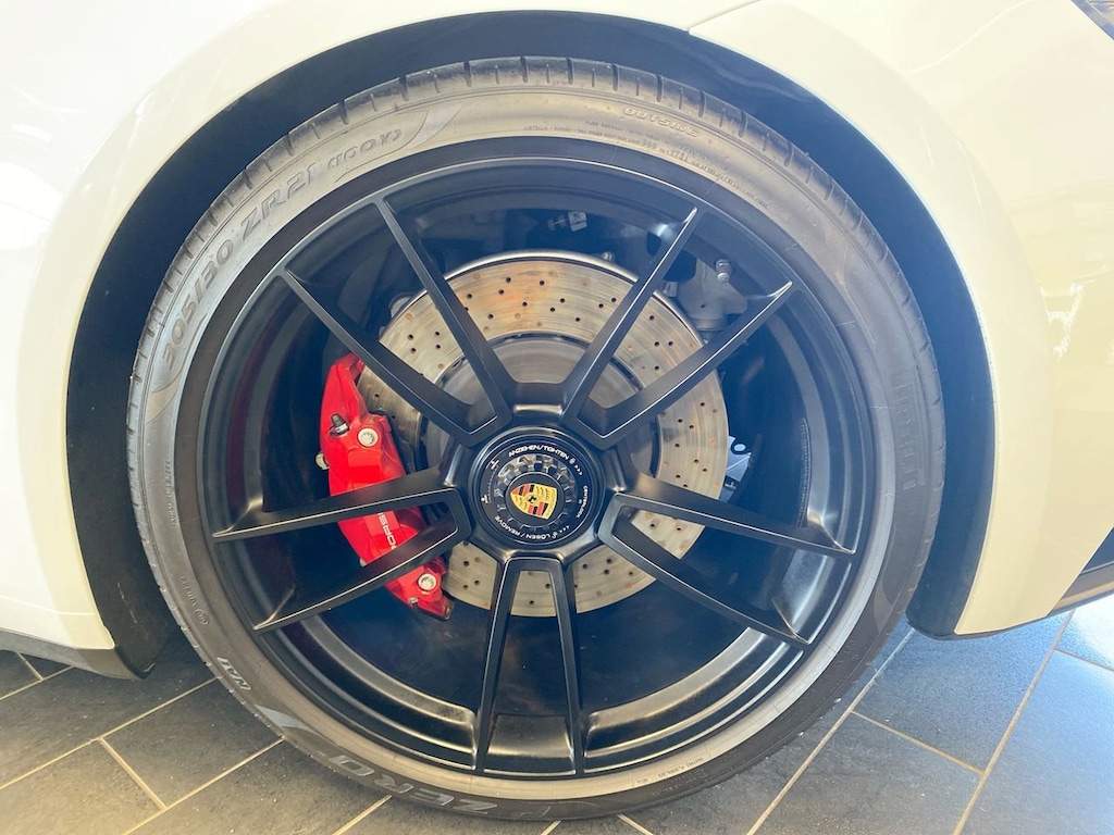 2022 Porsche 911 4S 4 GTS photo 3