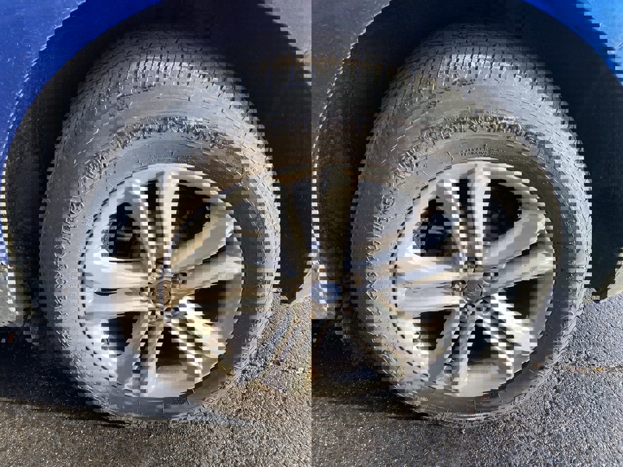 2020 Ford Edge SEL photo 2