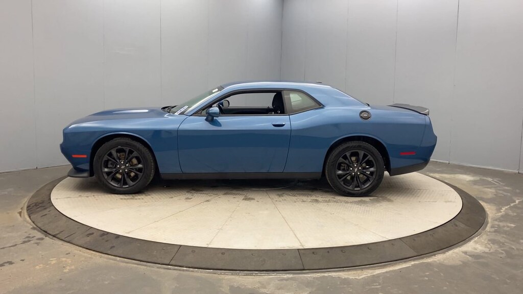 2020 Dodge Challenger GT photo 3