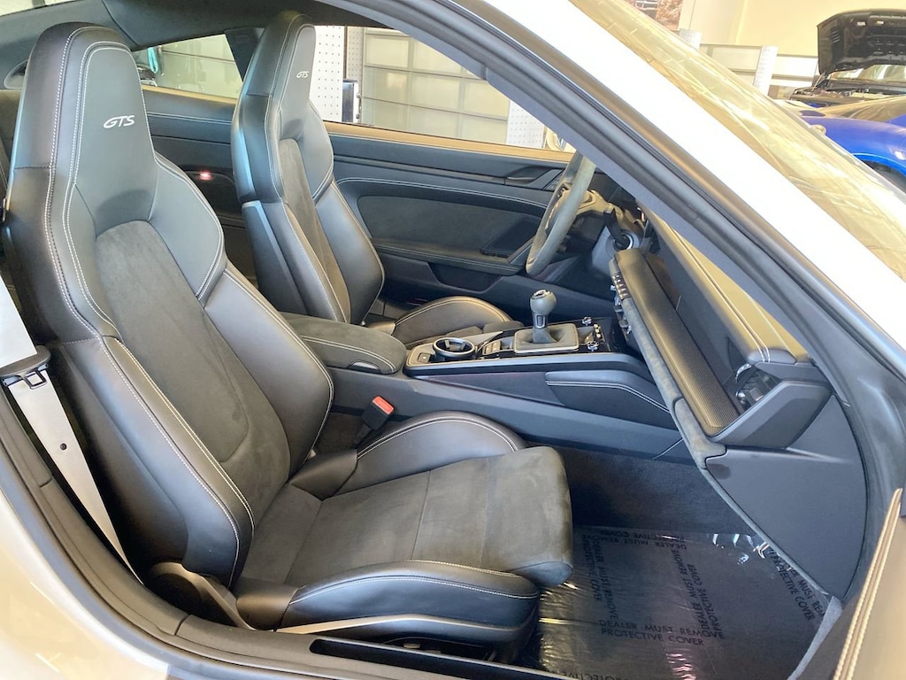 2022 Porsche 911 4S 4 GTS photo 4