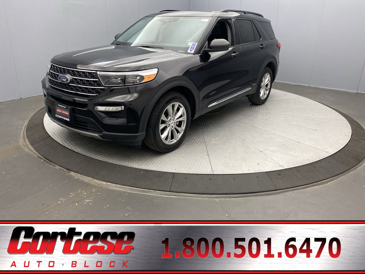 2023 Ford Explorer XLT's photo