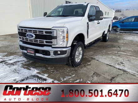 2025 Ford Super Duty F-350 SRW XLT Truck