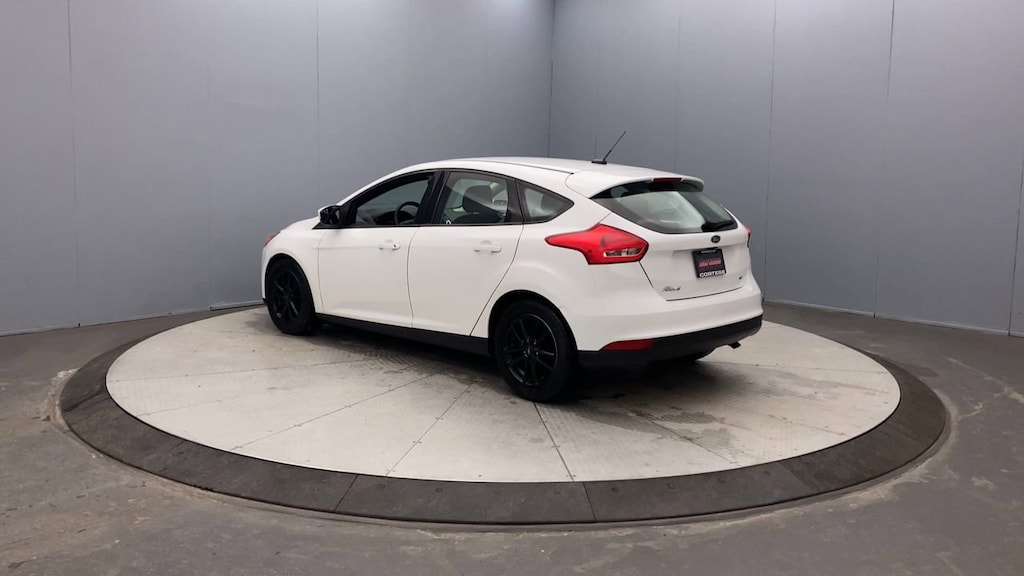 Used 2018 Ford Focus SE Hatchback