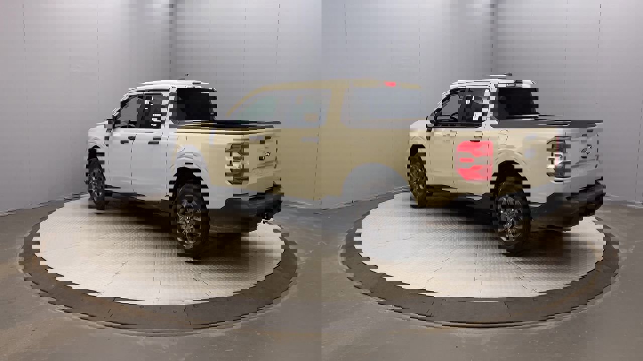 2025 Ford Maverick XLT photo 3