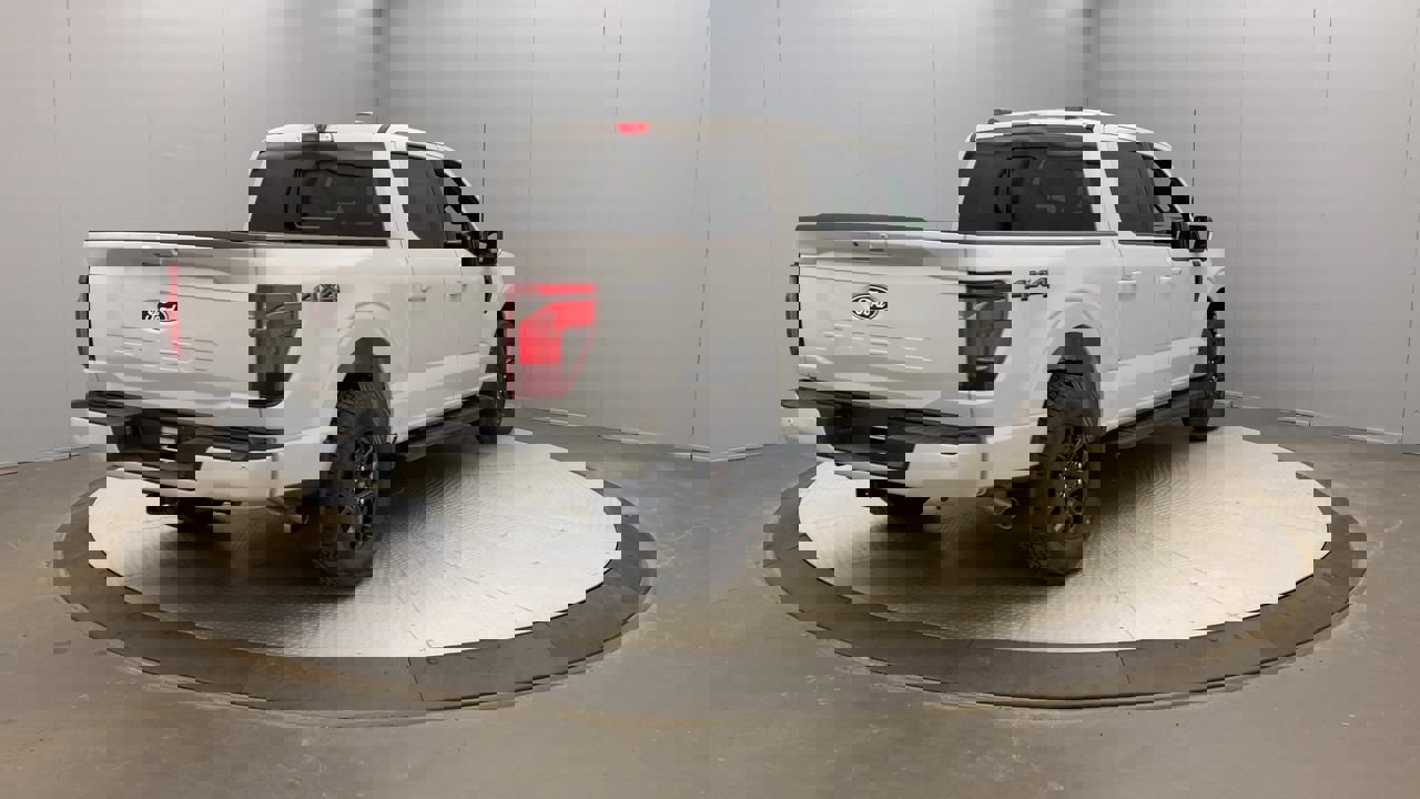 2025 Ford F-150 XLT photo 4