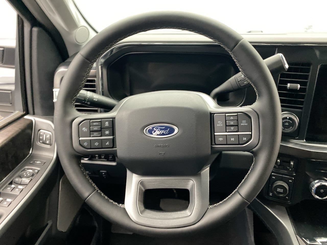 2026 Ford F-350 Super Duty Lariat - Photo 16