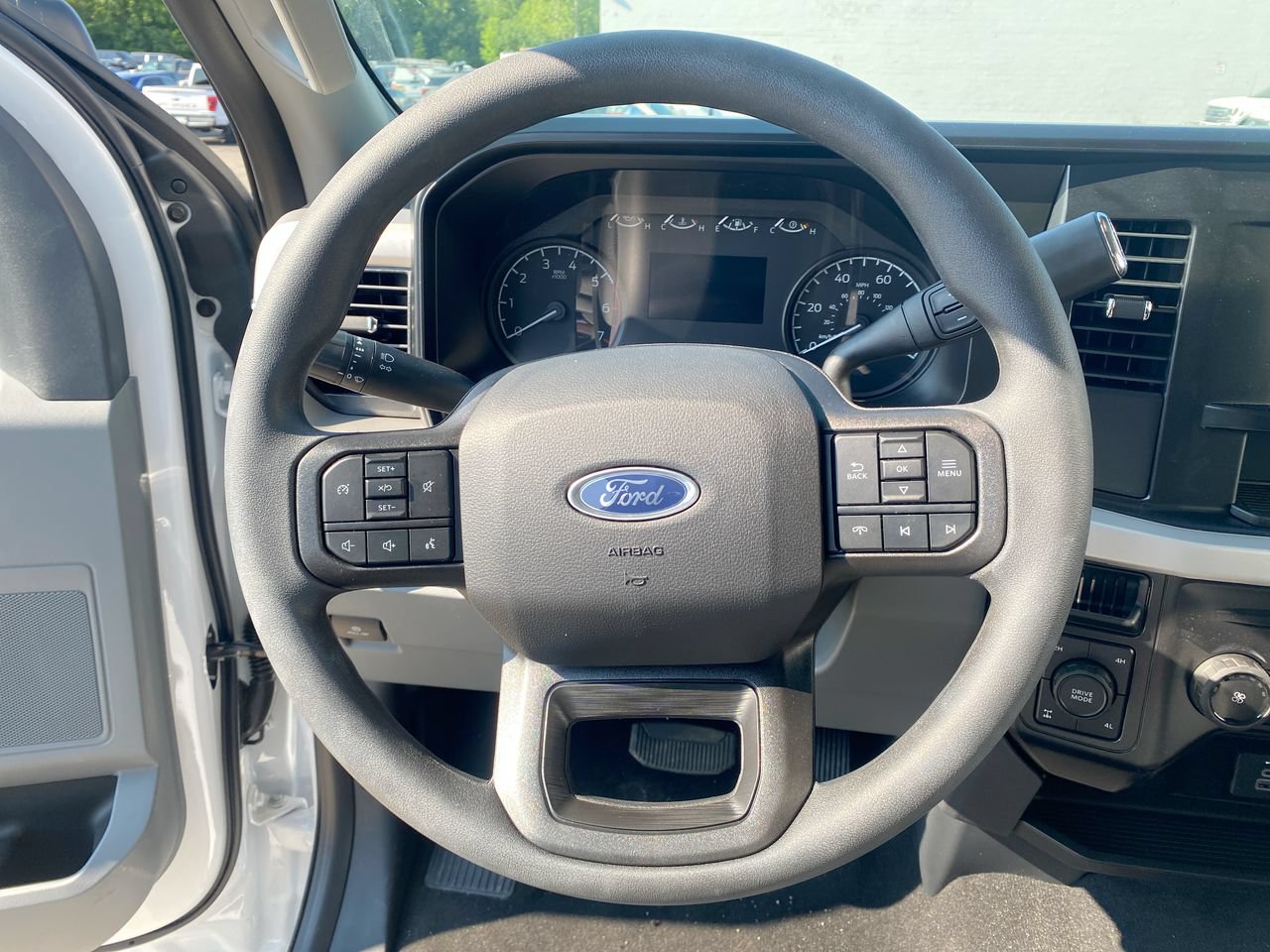 2026 Ford F-350 Super Duty XL - Photo 16
