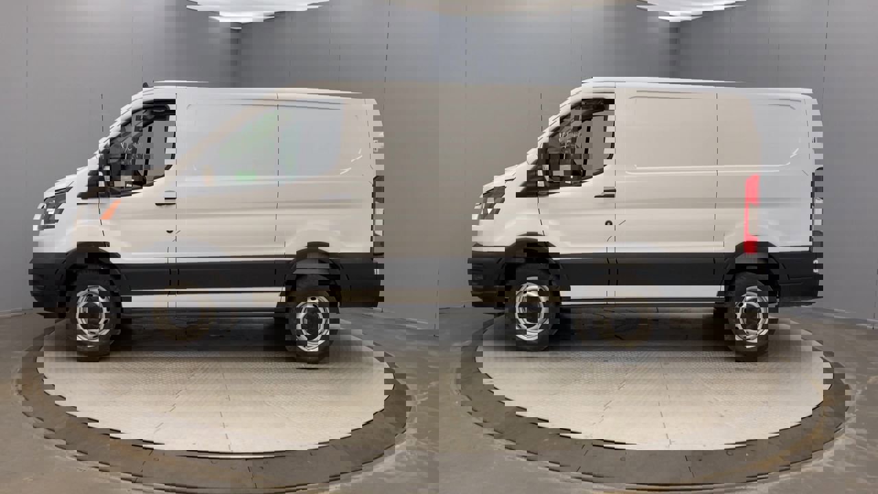 2025 Ford Transit Cargo photo 2