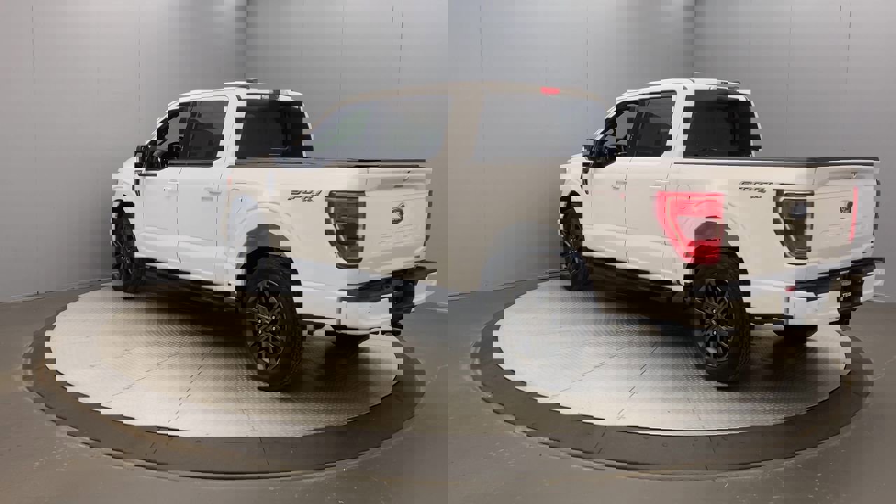 2022 Ford F-150 XLT photo 2