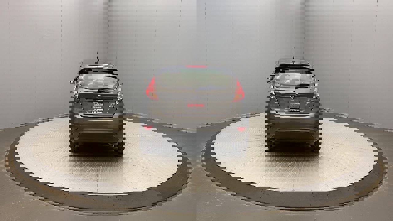 2016 Ford Fiesta SE photo 4