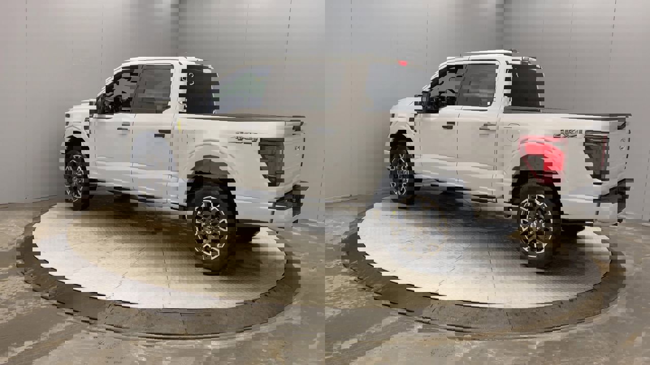2025 Ford F-150 STX photo 3
