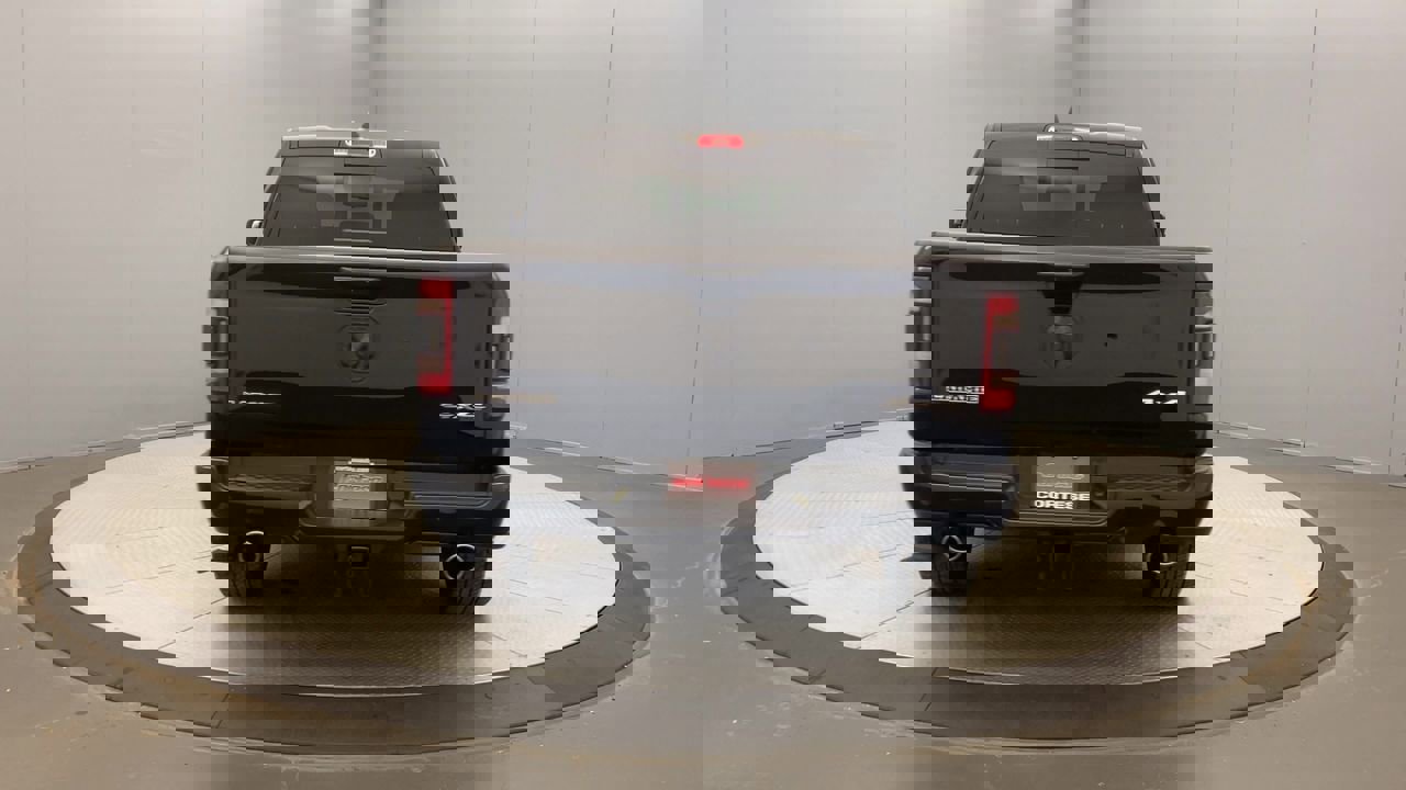 2020 Ram 1500 Laramie photo 2