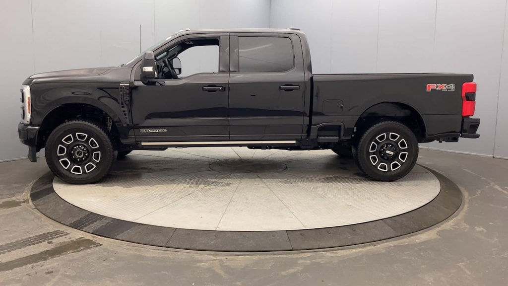 Used 2025 Ford Super Duty F-250 SRW Platinum Truck Crew Cab