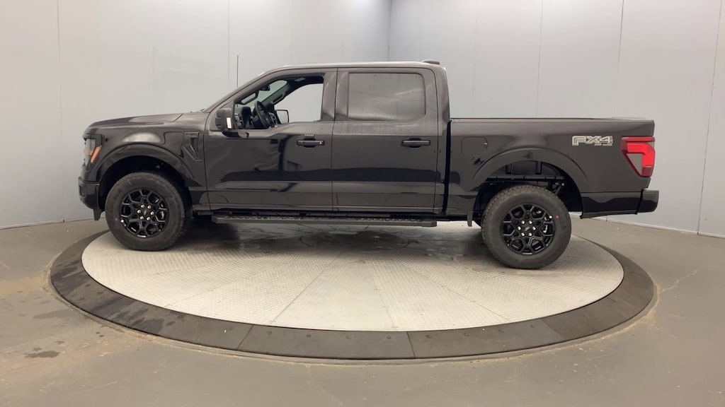 New 2025 Ford F-150 XLT TRUCK
