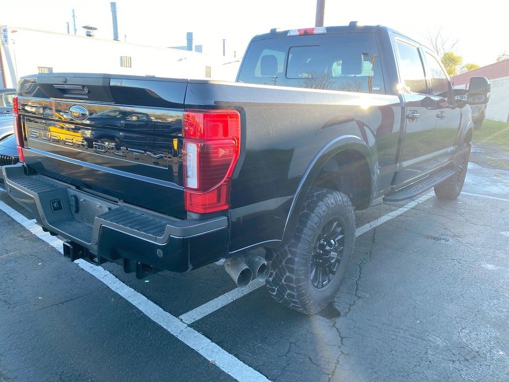 Used 2022 Ford Super Duty F-250 SRW Lariat Truck Crew Cab