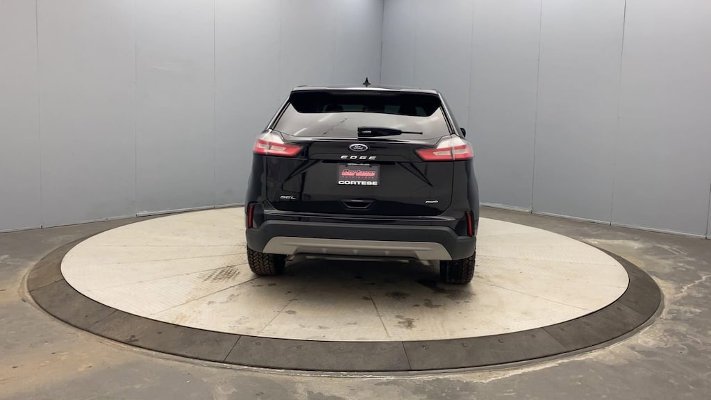 Used 2022 Ford Edge SEL SUV