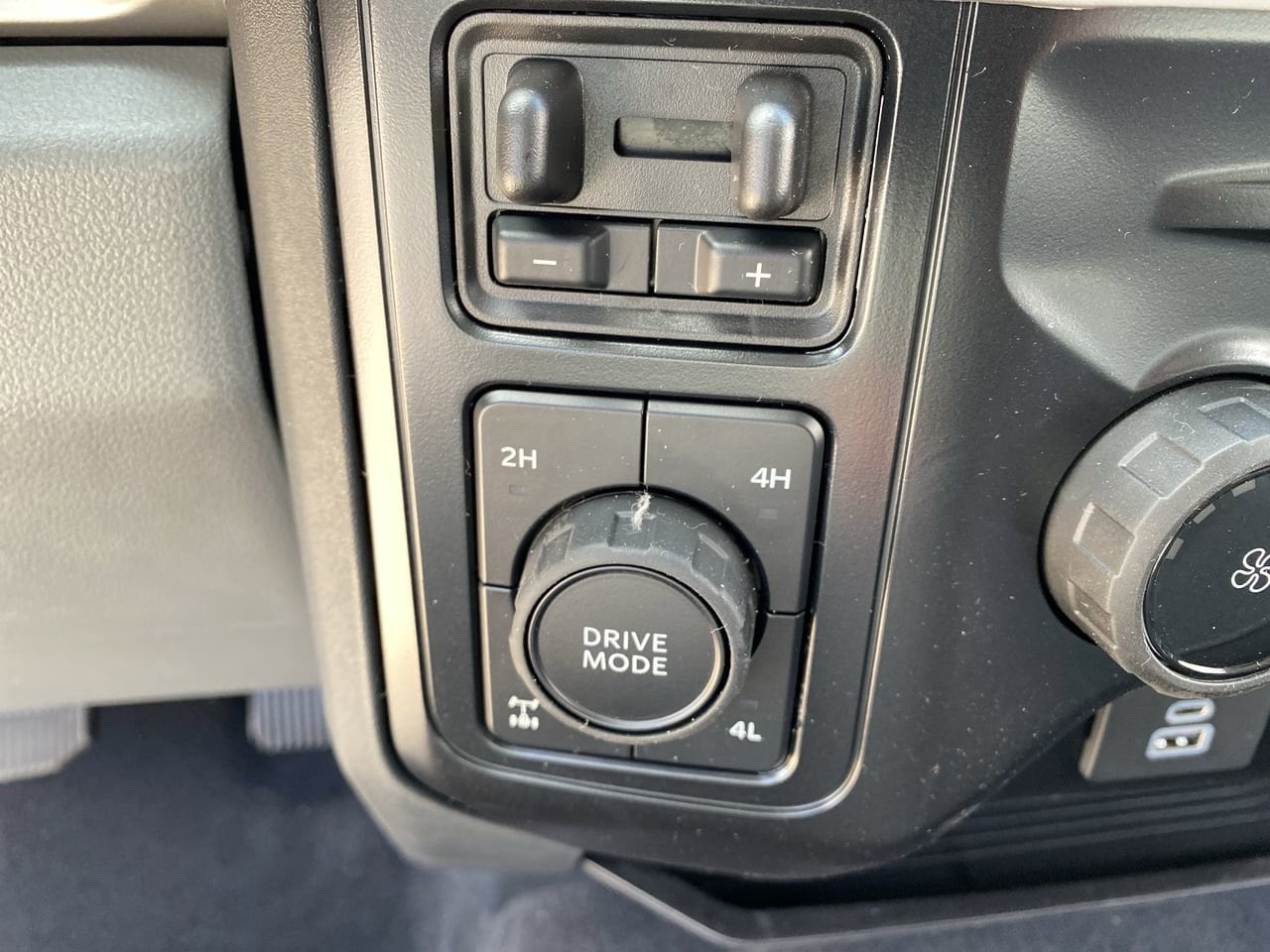2026 Ford F-350 Super Duty XL - Photo 19