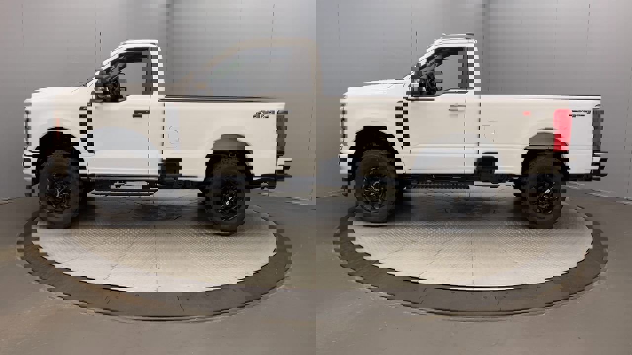 2026 Ford F-250 XL photo 2
