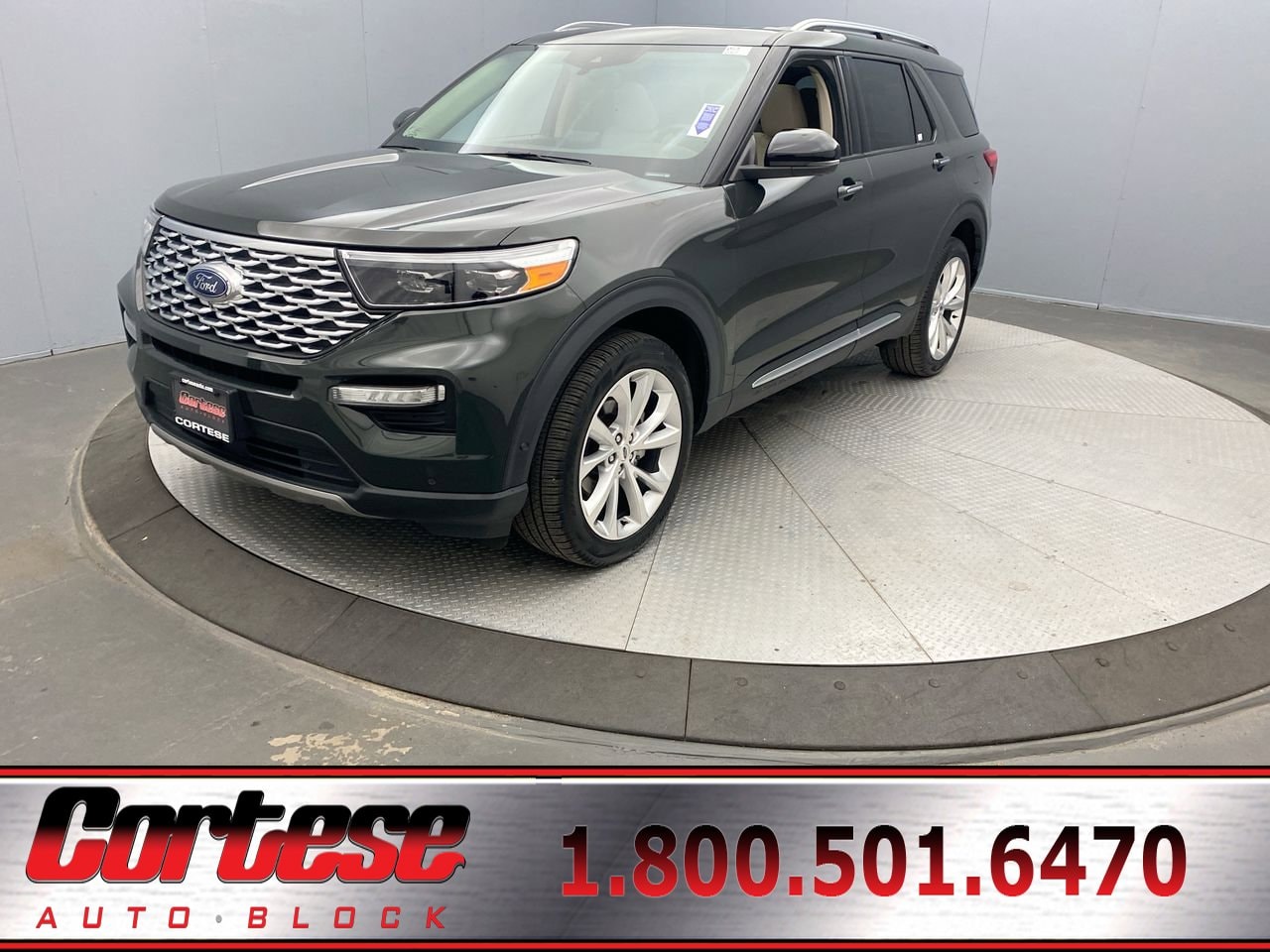 2022 Ford Explorer Platinum 4WD's photo
