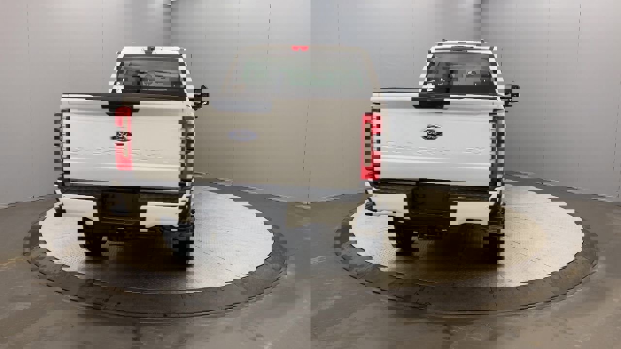 2025 Ford F-350 XL photo 4