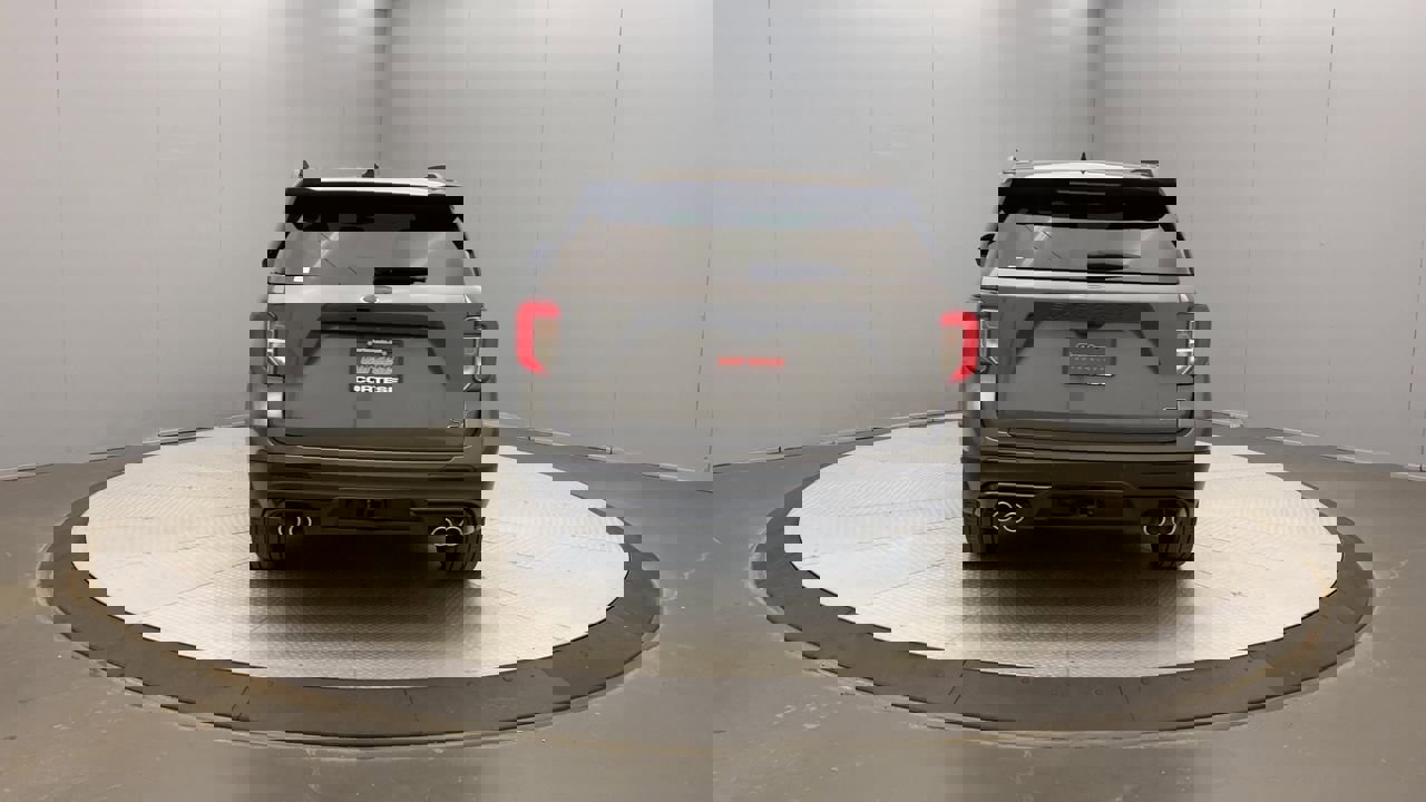 2024 Ford Explorer ST photo 2