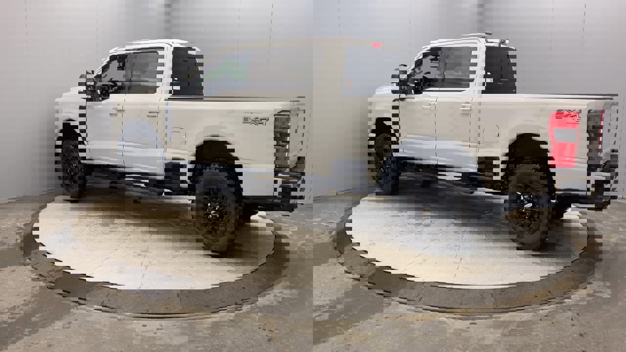 2025 Ford F-250 XLT photo 3