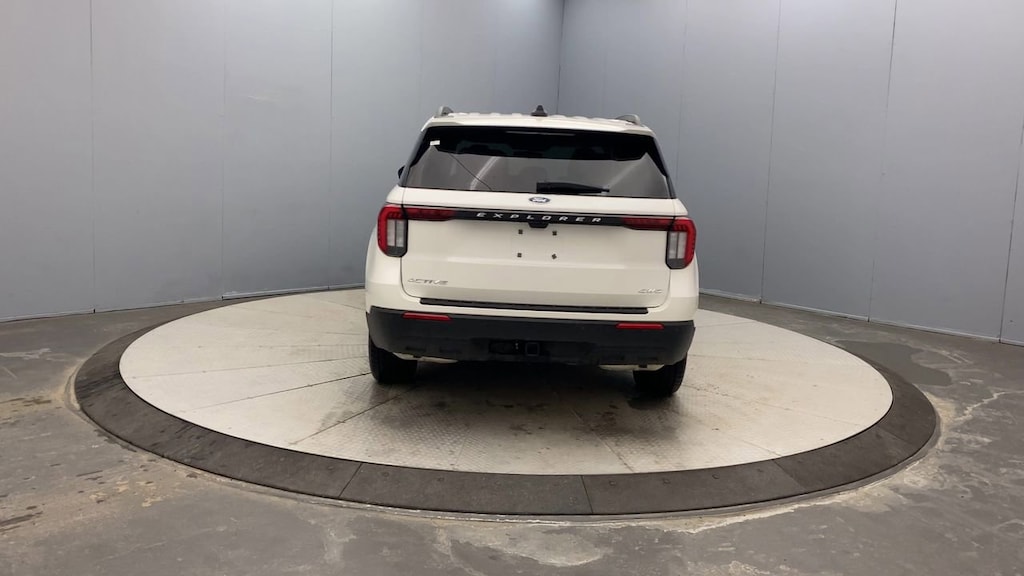 New 2026 Ford Explorer 4DR 4WD Active SUV