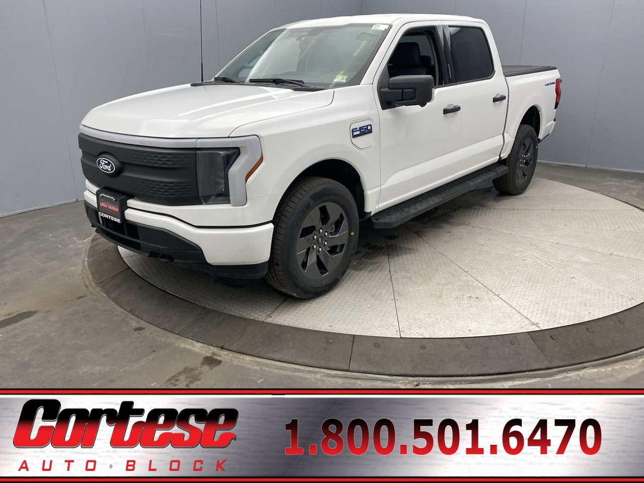 2024 Ford F-150 Lightning Truck SuperCrew Cab 
